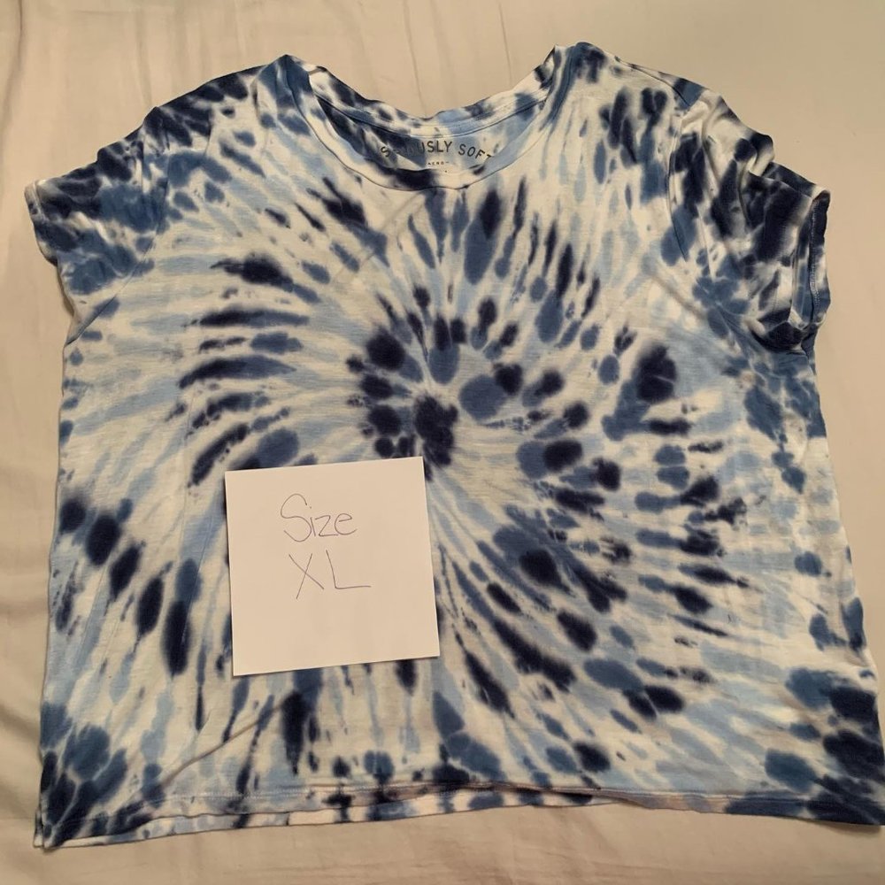 Blue and White Tie Dye Crop Top